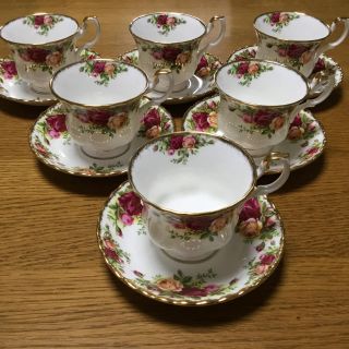 ロイヤルアルバート(ROYAL ALBERT)のロイヤル•アルバートOld Country Rosesカップ&ソーサー6客セット(食器)