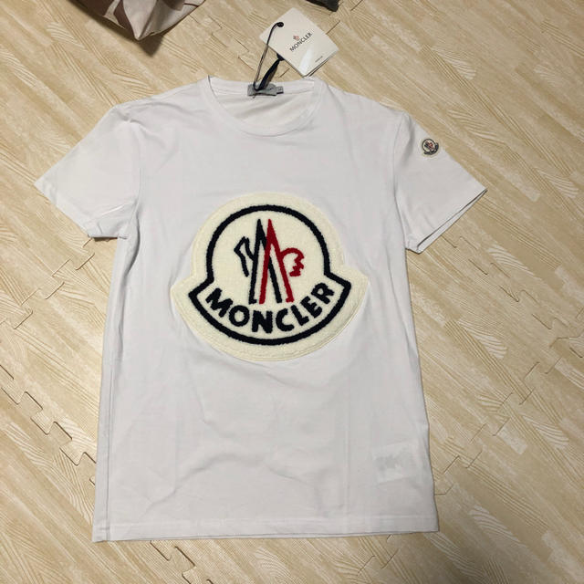 新品　モンクレール  Tシャツ　MONCLER サイズL