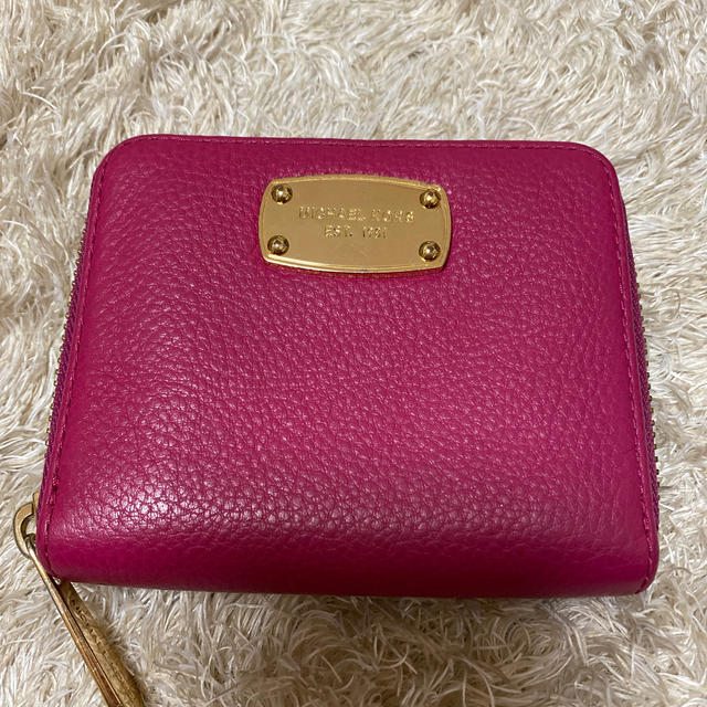 Michael Kors - マイケルコース 二つ折り財布 ピンクの通販 by m's shop｜マイケルコースならラクマ