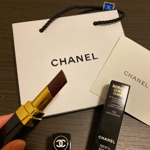 CHANEL(シャネル)のシャネル ルージュ ココ シャイン 128 ヌワール モデルヌ 3g コスメ/美容のベースメイク/化粧品(口紅)の商品写真