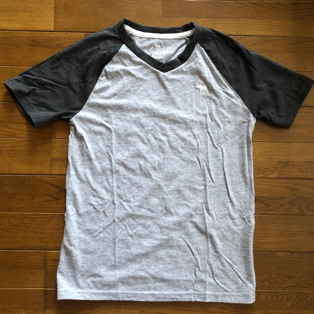 Abercrombie&Fitch(アバクロンビーアンドフィッチ)のアバクロ　Tシャツ ⑤ キッズ/ベビー/マタニティのキッズ服男の子用(90cm~)(Tシャツ/カットソー)の商品写真