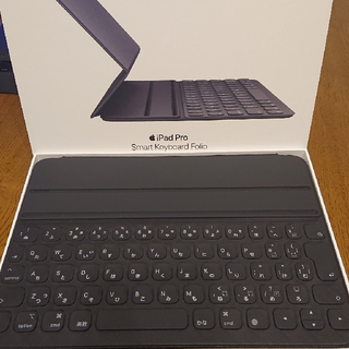 アップル(Apple)のiPad Air4対応! smart keyboard folio(PC周辺機器)