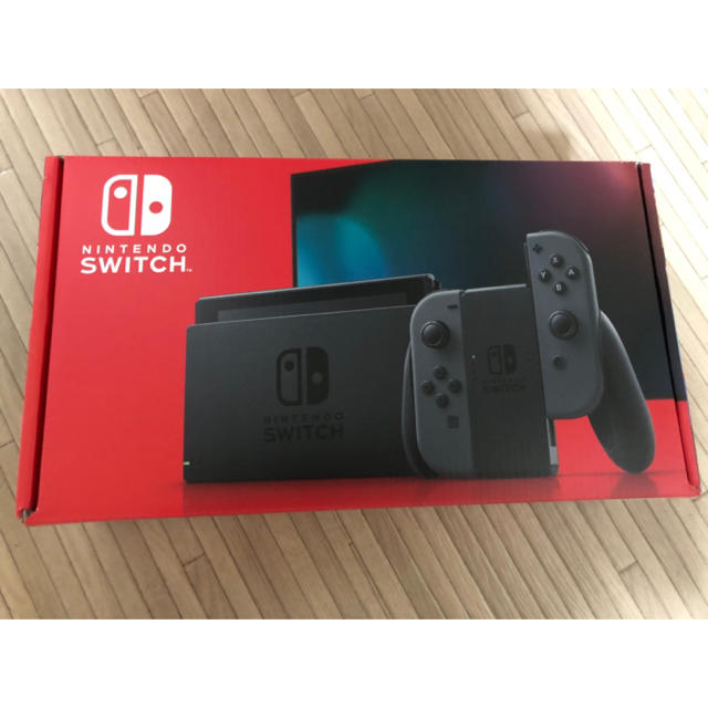 Nintendo Switch(ニンテンドースイッチ)の任天堂Switch本体 新型 グレー エンタメ/ホビーのゲームソフト/ゲーム機本体(家庭用ゲーム機本体)の商品写真