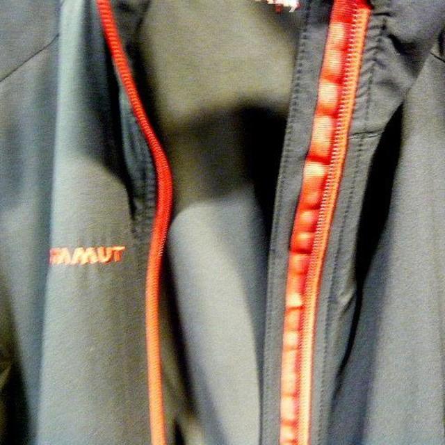 MAMMUT　マムートZIPジャケット　S　BLACK