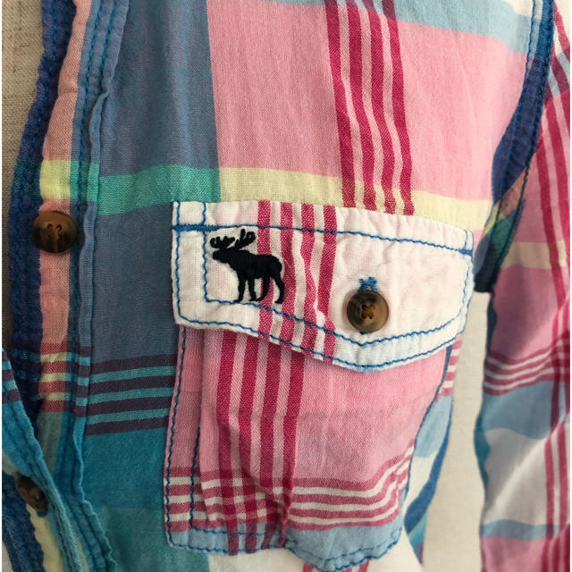 Abercrombie&Fitch(アバクロンビーアンドフィッチ)のアバクロ　チェックシャツ　XS レディースのトップス(シャツ/ブラウス(長袖/七分))の商品写真