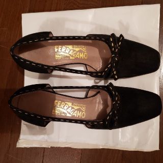 サルヴァトーレフェラガモ(Salvatore Ferragamo)のフェラガモ パンプス(ハイヒール/パンプス)