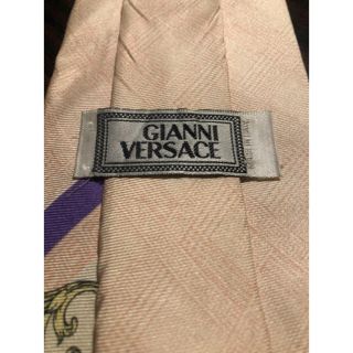 ジャンニヴェルサーチ(Gianni Versace)の【GIANNI VERSACE】美品　ネクタイ スカーフ柄(ネクタイ)