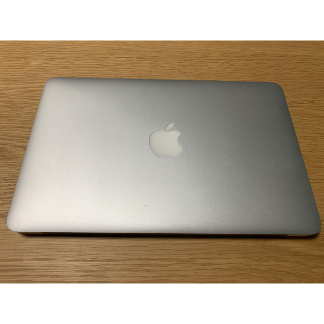 Macbook air 11インチ　2015年モデル