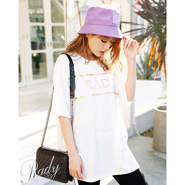 Rady(レディー)のRady ロゴTシャツ レディースのトップス(Tシャツ(半袖/袖なし))の商品写真