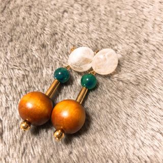 ピアス(ピアス)