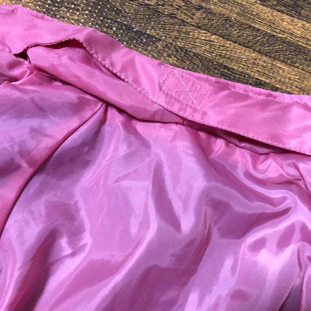 しまむら(シマムラ)の100 フード付ウインドブレーカー ピンク花柄 キッズ/ベビー/マタニティのキッズ服女の子用(90cm~)(ジャケット/上着)の商品写真