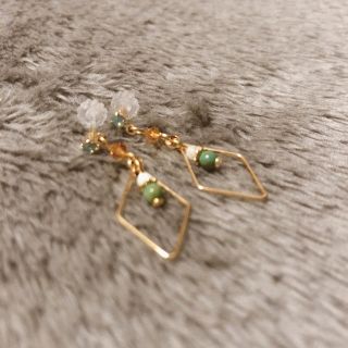 ピアス(ピアス)