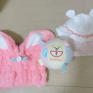 コンビ(combi)のヘッドアイテム+combiおもちゃ(知育玩具)