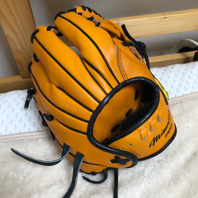 MIZUNO(ミズノ)のミズノプロ 軟式オーダーグローブ 内野手用 スポーツ/アウトドアの野球(グローブ)の商品写真