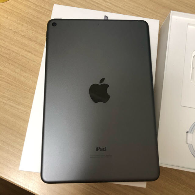 ipad mini5 64gb wifiモデル　スペースグレイPC/タブレット