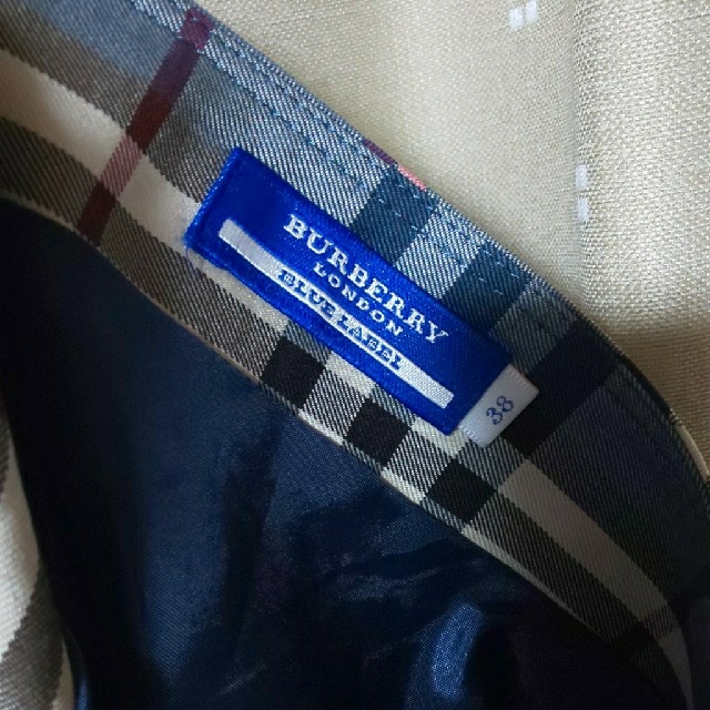 BURBERRY(バーバリー)のバーバリースカート BURBERRY BLUE LABEL スカート レディースのスカート(ひざ丈スカート)の商品写真