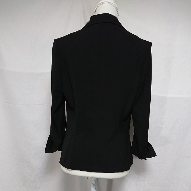 美品 ニューヨーカー シンプルで格好いい七分袖テーラードジャケット 黒 11号