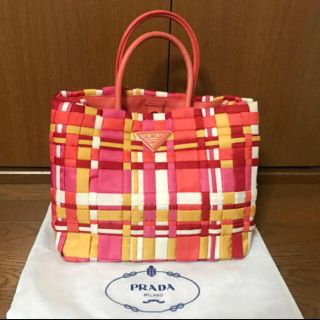 プラダ(PRADA)のプラダ　ハンドバッグ　ショルダーストラップ　ピンク　オレンジ　イエロー　ホワイト(ハンドバッグ)