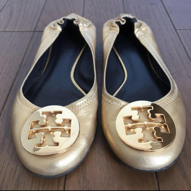 Tory Burch(トリーバーチ)のトリーバーチ フラット バレリーナシューズ ゴールド レディースの靴/シューズ(バレエシューズ)の商品写真