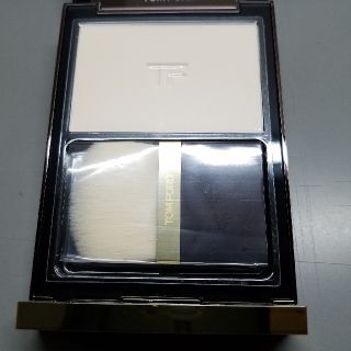 トムフォード(TOM FORD)のrosemary様専用(フェイスパウダー)