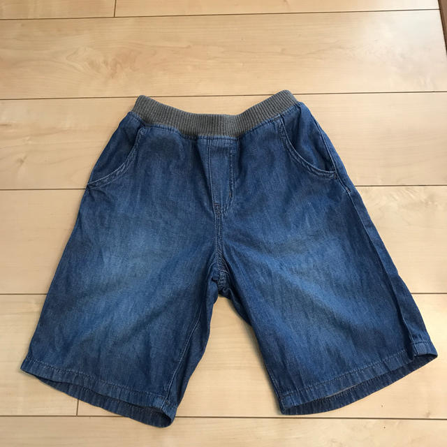 GU(ジーユー)のGU ハーフパンツ　130㎝ キッズ/ベビー/マタニティのキッズ服男の子用(90cm~)(パンツ/スパッツ)の商品写真