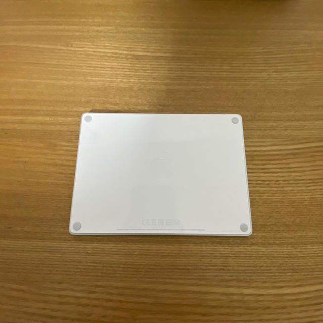 Apple(アップル)のMagic Trackpad 2の販売です。  スマホ/家電/カメラのPC/タブレット(PC周辺機器)の商品写真