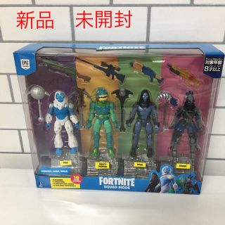 タカラトミー(Takara Tomy)のフォートナイト Fortnite フィギュア 4体　002  クリスマス(ゲームキャラクター)