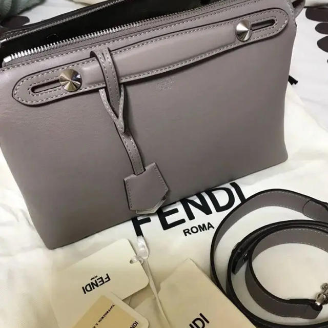 FENDI(フェンディ)のフェンディ バイザウェイ ジジハイジ様専用 レディースのバッグ(ハンドバッグ)の商品写真