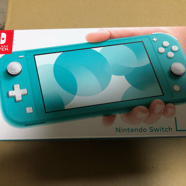 Nintendo Switch(ニンテンドースイッチ)の任天堂　switch LIte ターコイズ　あつまれどうぶつの森　新品未開封 エンタメ/ホビーのゲームソフト/ゲーム機本体(携帯用ゲーム機本体)の商品写真