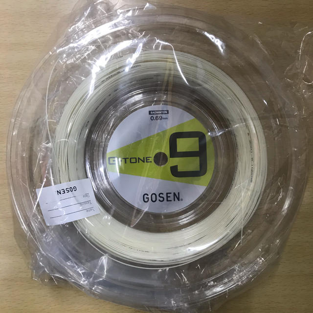 GOSEN(ゴーセン)のゴーセン　G-TONE 9  220m ロール 新品、未使用 スポーツ/アウトドアのスポーツ/アウトドア その他(バドミントン)の商品写真