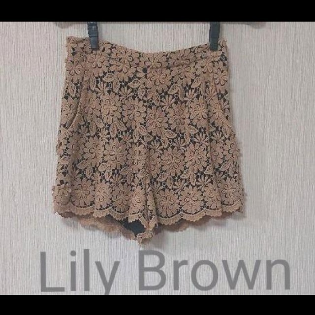 Lily Brown(リリーブラウン)のレースの花柄ショートパンツ レディースのパンツ(ショートパンツ)の商品写真