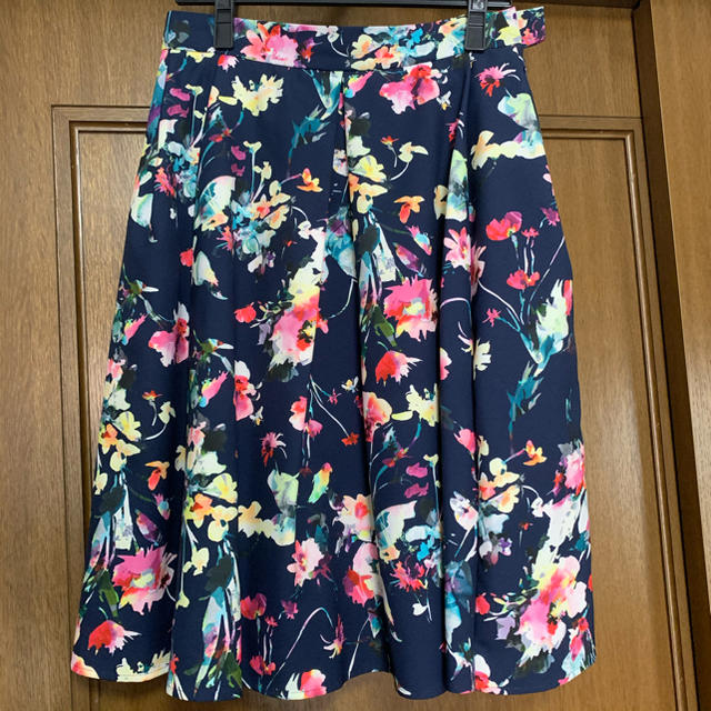 Swingle(スウィングル)のスウィングル花柄スカート♡ レディースのスカート(ひざ丈スカート)の商品写真