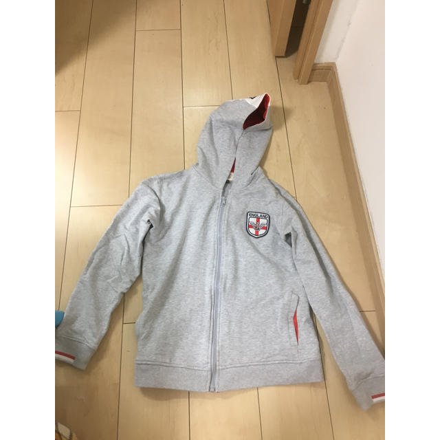 ARMANI JUNIOR(アルマーニ ジュニア)のARMNI JUNIORのパーカー キッズ/ベビー/マタニティのキッズ服男の子用(90cm~)(カーディガン)の商品写真