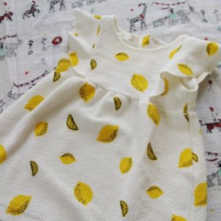 ザラ(ZARA)のpcpcさん専用☆Zara baby☆レモン柄ワンピース(ワンピース)