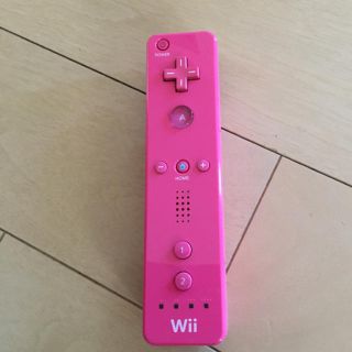 ウィー(Wii)の【ちーぼーさん専用】　Wiiリモコンピンク(その他)