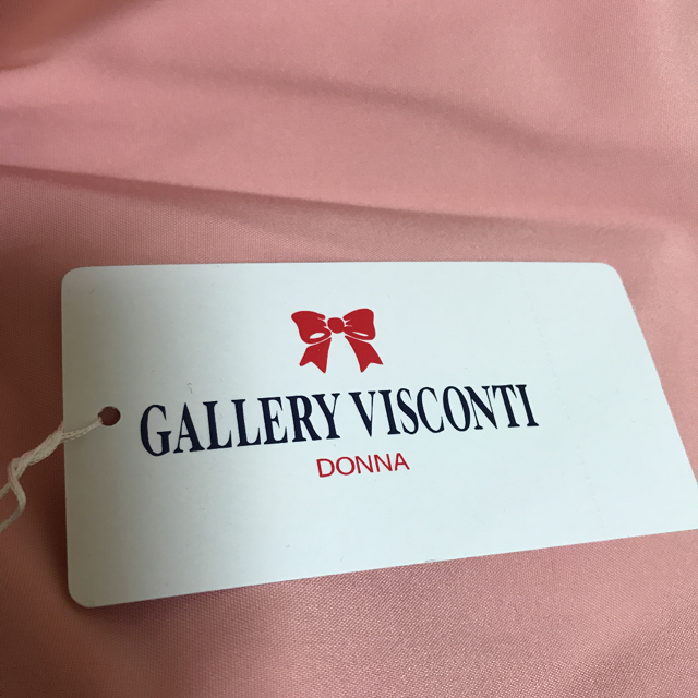 GALLERY VISCONTI(ギャラリービスコンティ)のフラワー様専用、ギャラリービスコンティ 花柄ボタンスプリングコート レディースのジャケット/アウター(スプリングコート)の商品写真