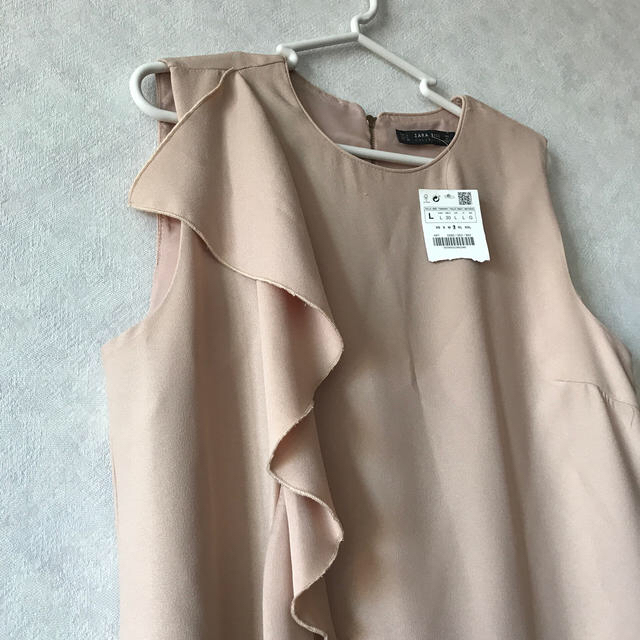 ZARA(ザラ)のZARA BASIC フリルワンピース レディースのワンピース(ひざ丈ワンピース)の商品写真