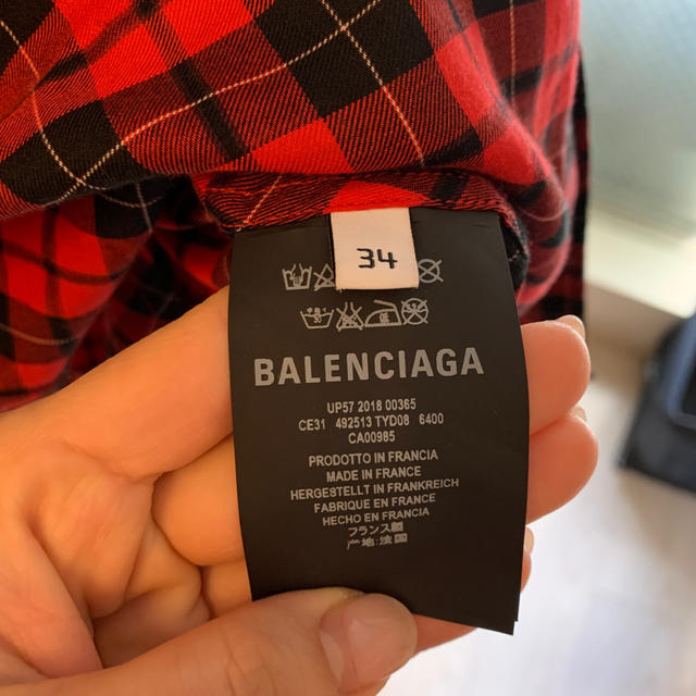 Balenciaga(バレンシアガ)のバレンシアガ人気チェックシャツ赤 レディースのトップス(シャツ/ブラウス(長袖/七分))の商品写真