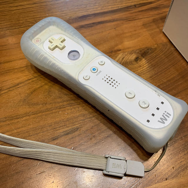 任天堂(ニンテンドウ)のWii リモコン　白 エンタメ/ホビーのエンタメ その他(その他)の商品写真