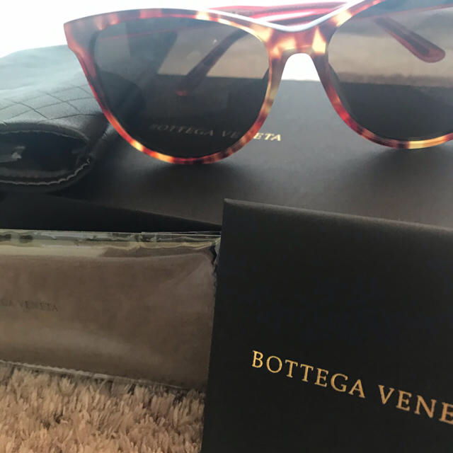 Bottega Veneta(ボッテガヴェネタ)のボッテガヴェネタ サングラス アジアンフィット ユニセックス  メンズのファッション小物(サングラス/メガネ)の商品写真