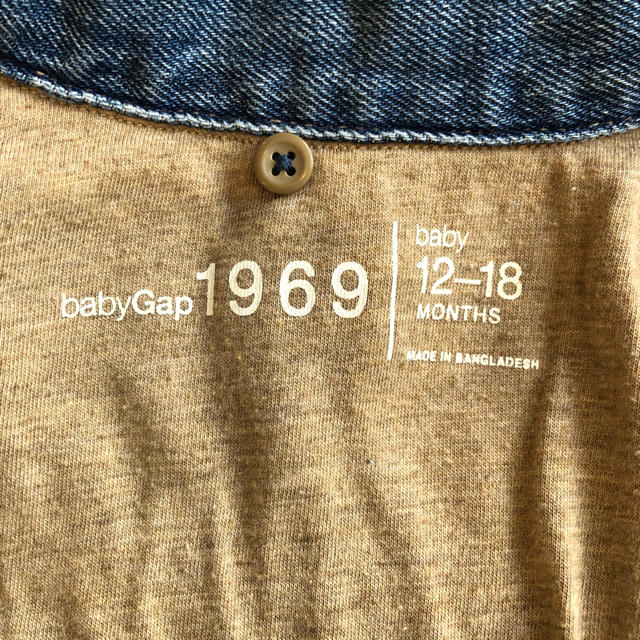 babyGAP(ベビーギャップ)のGAP デニムジャケット80センチ キッズ/ベビー/マタニティのベビー服(~85cm)(ジャケット/コート)の商品写真