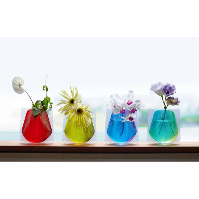 D-BROS(ディーブロス)のD-BROS ビニールでできた美しい花瓶 フラワーベースミニ インテリア/住まい/日用品のインテリア小物(花瓶)の商品写真