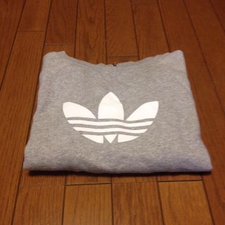 アディダス(adidas)のadidas トレーナー(トレーナー/スウェット)