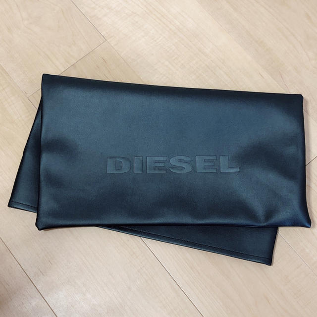 DIESEL(ディーゼル)の【新品・未使用・非売品】DIESEL クラッチ メンズのバッグ(セカンドバッグ/クラッチバッグ)の商品写真