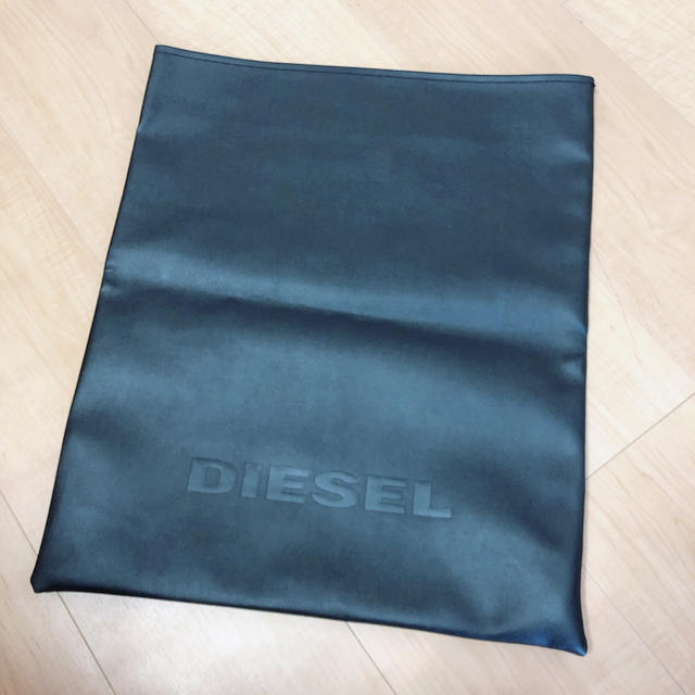 DIESEL(ディーゼル)の【新品・未使用・非売品】DIESEL クラッチ メンズのバッグ(セカンドバッグ/クラッチバッグ)の商品写真