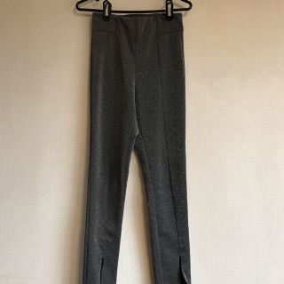 エイチアンドエム(H&M)のレギンス　フロントスリット付(レギンス/スパッツ)