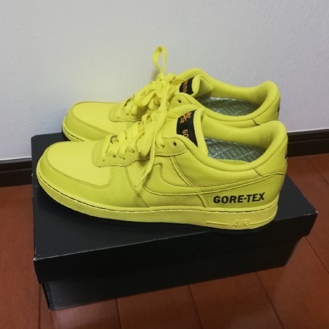 出品24日まで　NIKE AIR FORCE 1 LOW GTX　28.0㎝靴/シューズ