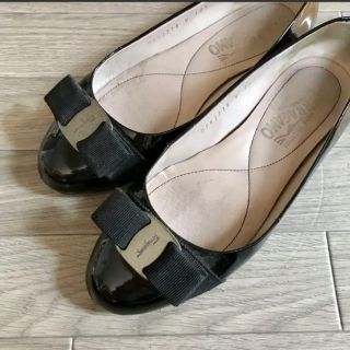 サルヴァトーレフェラガモ(Salvatore Ferragamo)のmahiro813様専用出品です(バレエシューズ)