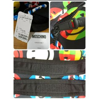 新品☆モスキーノMOSCHINO☆リュックサック☆バックパック☆国旗柄スマイル