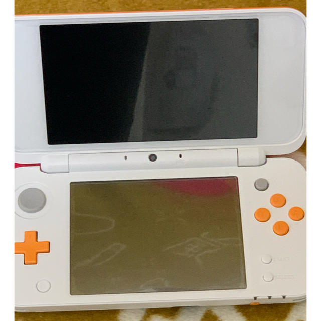 ニューニンテンドー2ds LL 韓国版 とびだせどうぶつの森付き ニューニンテンドー2ds LL 韓国版 とびだせどうぶつの森付き